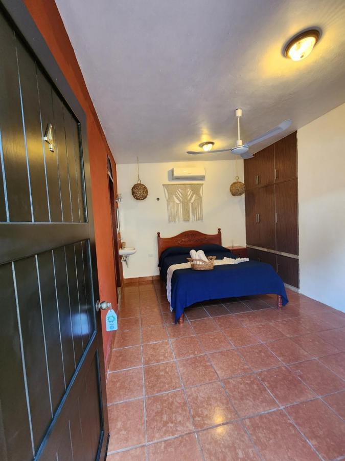 Hotel Maya Antes Navieros Bacalar Esterno foto